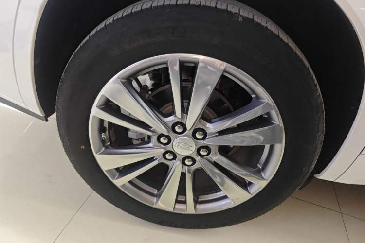 Used Cadillac XT6 2021 28T Six-Seater Four-Wheel-Drive Luxury Version Exterior 2
