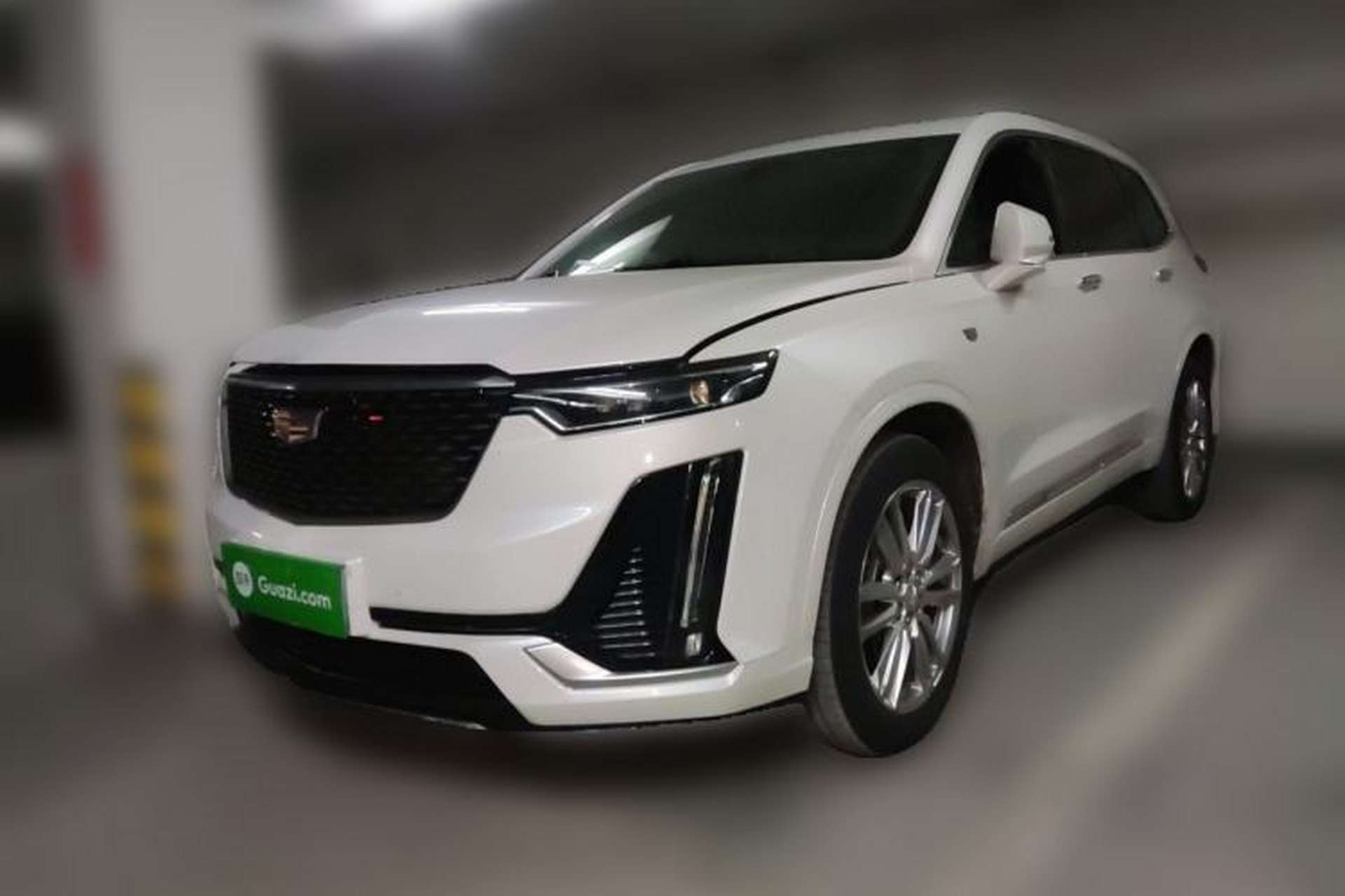 Used Cadillac XT6 2021 2.0T Six-Seater Four-Wheel-Drive Luxury Version Front Left 45 Deg