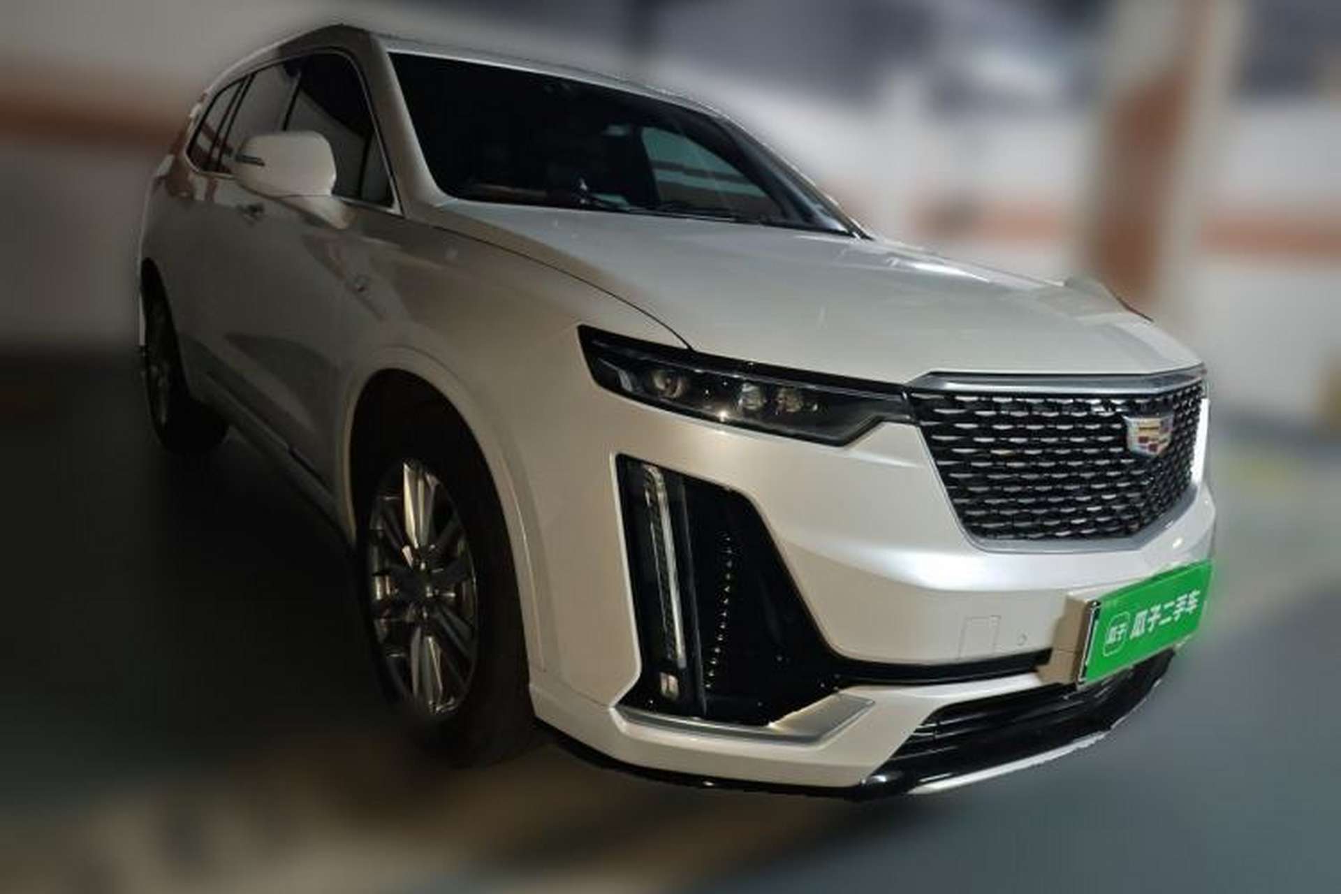 Used Cadillac XT6 2021 2.0T 6-Seater Two-Wheel Drive Luxury Version Front Right 45 Deg