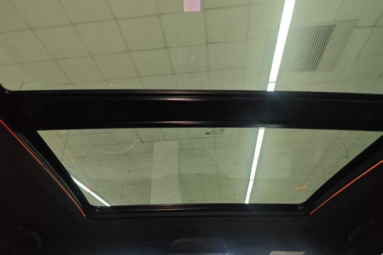 Used Cadillac XT6 2021 28T Six-Seater Four-Wheel-Drive Luxury Version Headliner