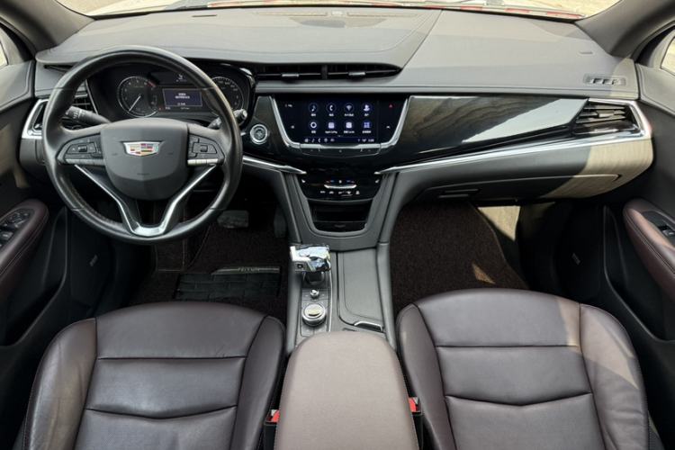 Used Cadillac XT6 2021 2.0T 7-Seater Two-Wheel-Drive Luxury Version Interior 11