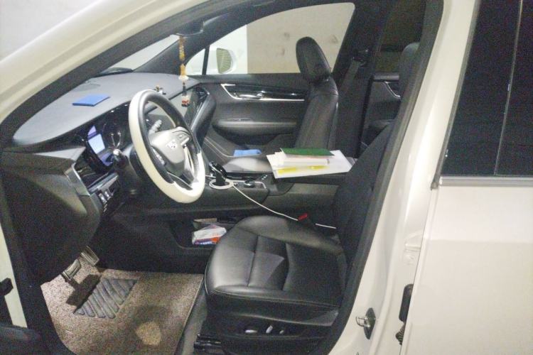 Used Cadillac XT6 2021 2.0T 6-Seater Two-Wheel Drive Luxury Version Left Front Seat