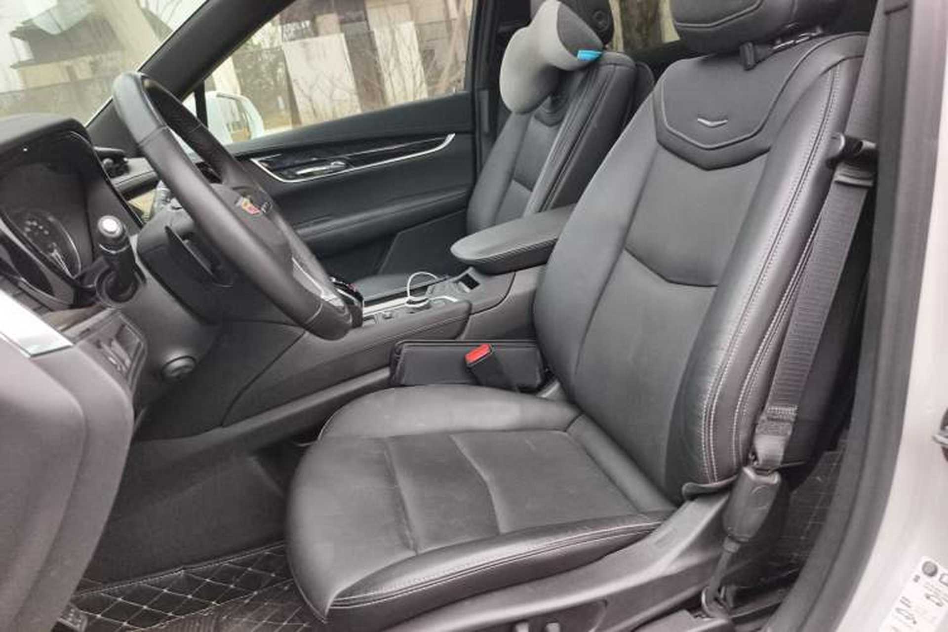 Used Cadillac XT6 2021 2.0T 7-Seater Four-Wheel Drive Luxury Version Left Front Seat