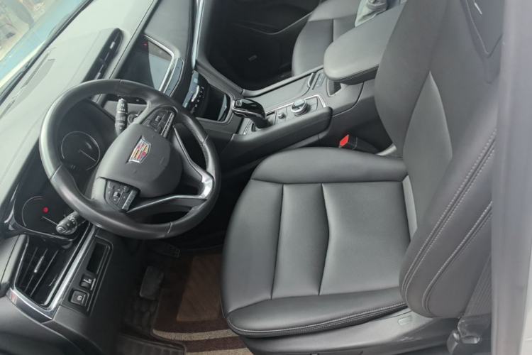 Used Cadillac XT6 2021 28T Six-Seater Fashion Edition Left Front Seat
