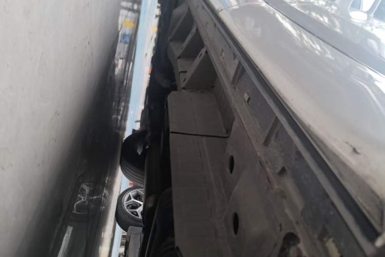 Used Cadillac XT6 2021 28T Six-Seater Fashion Edition Left Side Sill