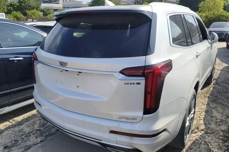 Used Cadillac XT6 2021 2.0T 7-Seater Two-Wheel-Drive Luxury Version Rear Right 45 Deg
