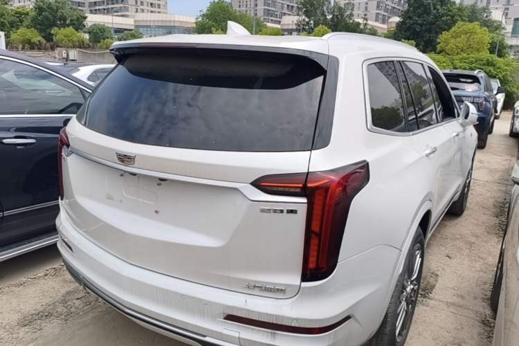 Used Cadillac XT6 2021 2.0T 7-Seater Two-Wheel-Drive Luxury Version Rear Right 45 Deg