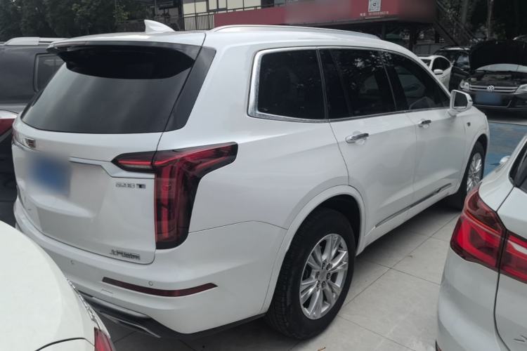 Used Cadillac XT6 2021 28T Six-Seater Fashion Edition Rear Right 45 Deg