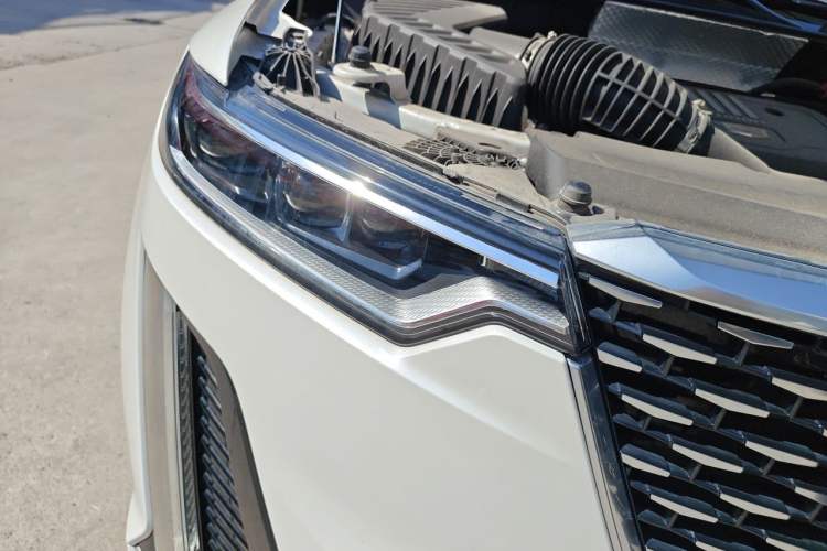 Used Cadillac XT6 2021 2.0T 7-Seater Four-Wheel Drive Luxury Version Right Front Headlight