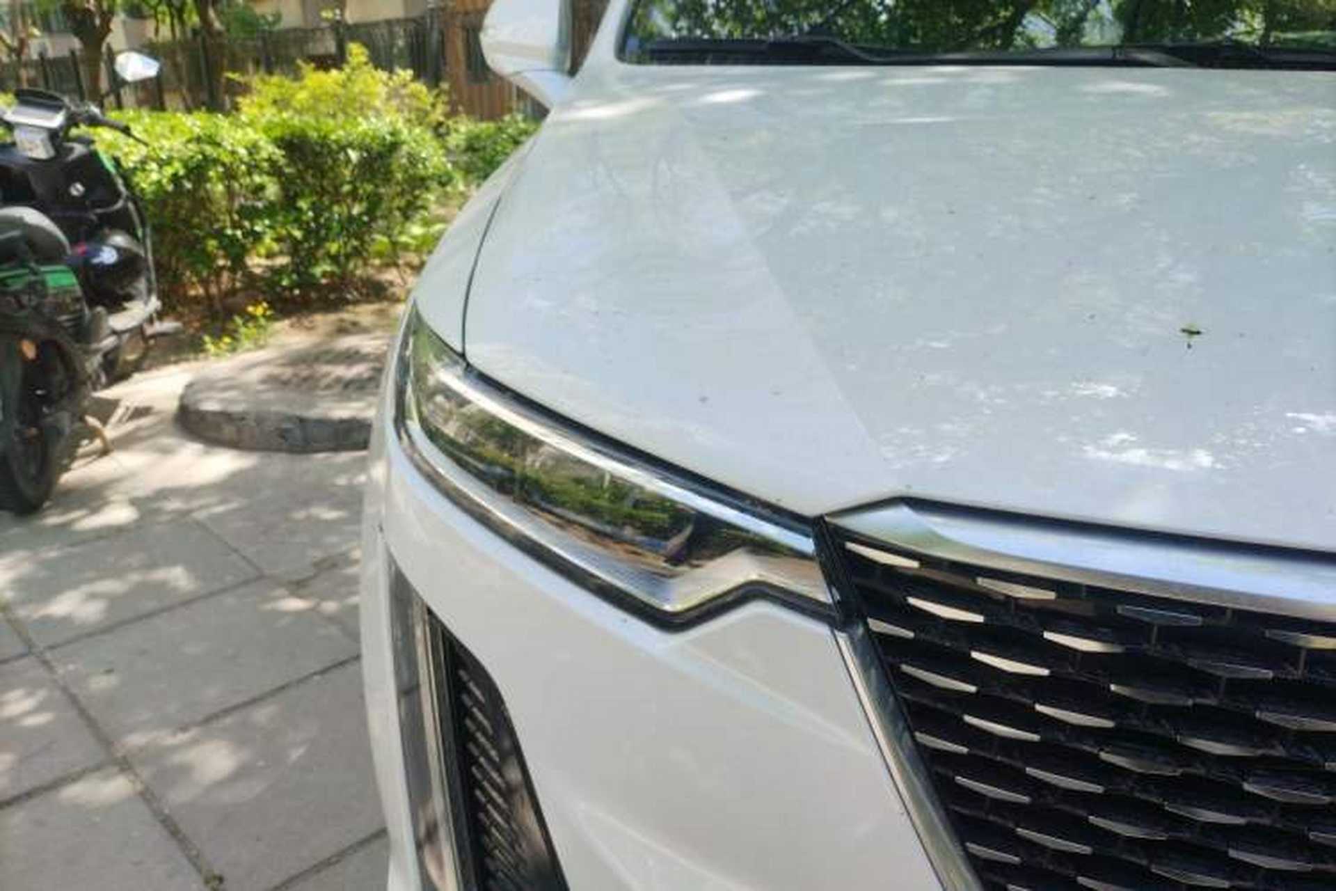Used Cadillac XT6 2021 2.0T Six-Seater Four-Wheel-Drive Luxury Version Right Front Headlight