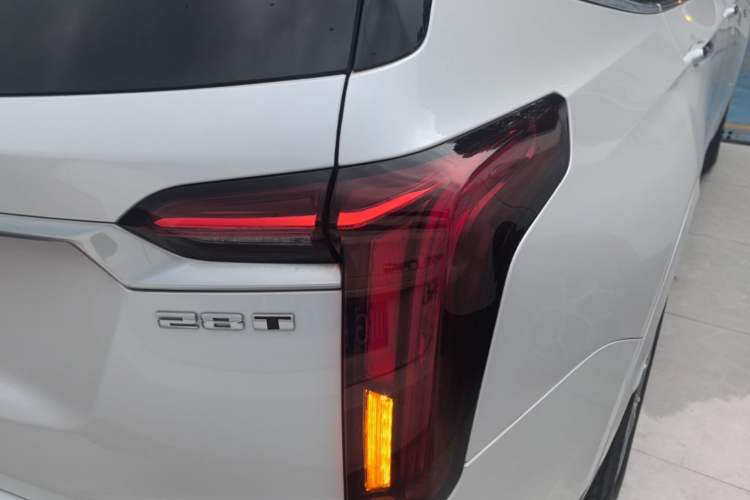 Used Cadillac XT6 2021 28T Six-Seater Fashion Edition Right Rear Taillight
