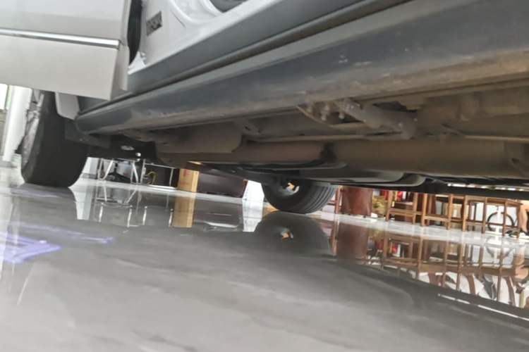 Used Cadillac XT6 2021 28T Six-Seater Four-Wheel-Drive Luxury Version Right Side Sill