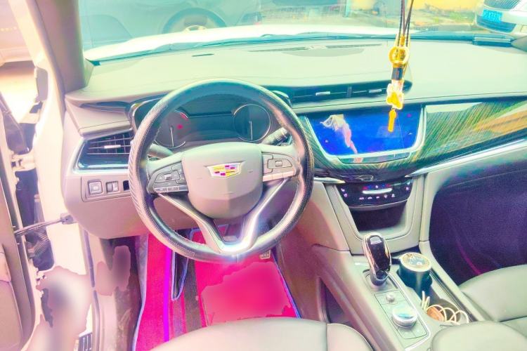 Used Cadillac XT6 2021 28T 7-Seater Four-Wheel Drive Luxury Version Steering Wheel