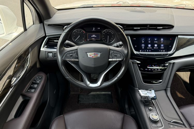Used Cadillac XT6 2021 2.0T 7-Seater Two-Wheel-Drive Luxury Version Steering Wheel