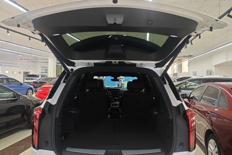 Used Cadillac XT6 2021 28T Six-Seater Four-Wheel-Drive Luxury Version Trunk