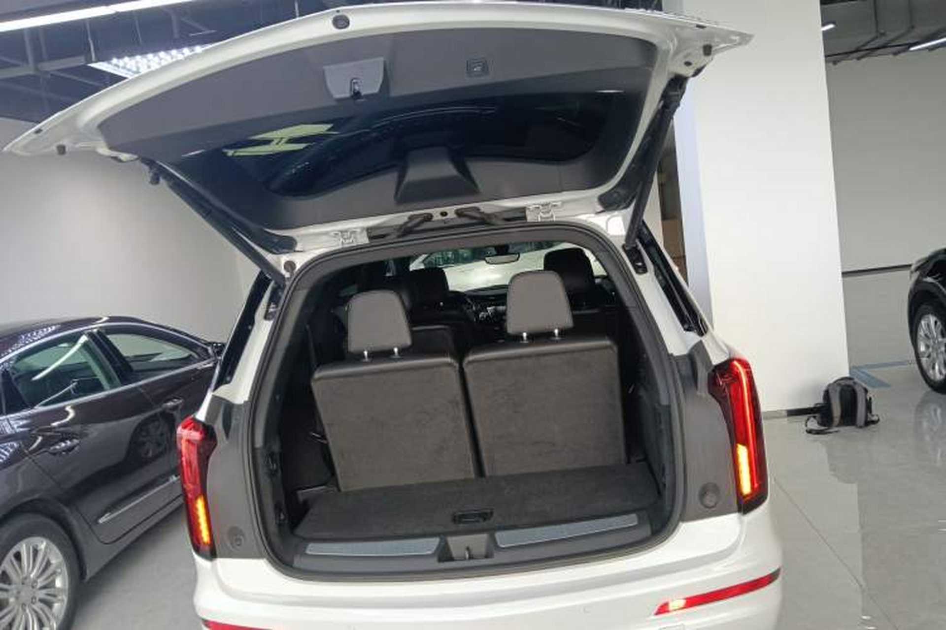 Used Cadillac XT6 2021 28T Six-Seater Four-Wheel-Drive Luxury Version Trunk