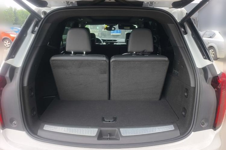 Used Cadillac XT6 2021 2.0T 7-Seater Two-Wheel-Drive Luxury Version Trunk