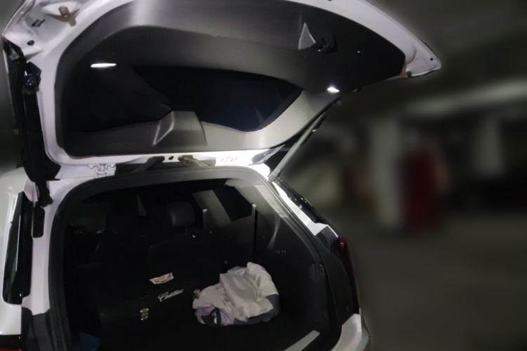 Used Cadillac XT6 2021 2.0T Six-Seater Four-Wheel-Drive Luxury Version Trunk