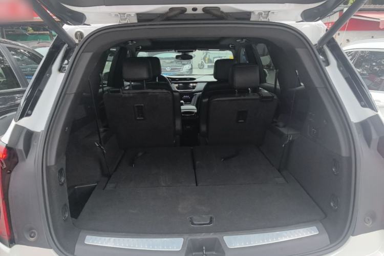 Used Cadillac XT6 2021 28T Six-Seater Fashion Edition Trunk
