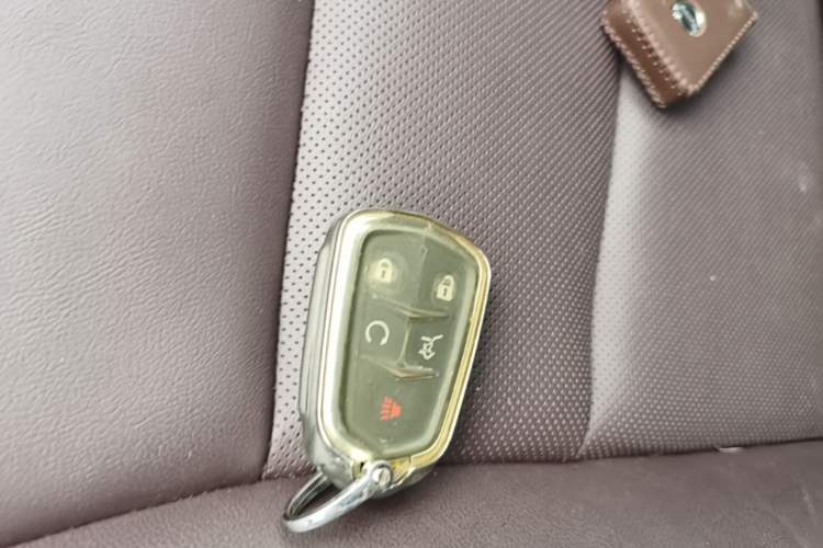 Used Cadillac XT6 2021 2.0T 7-Seater Two-Wheel-Drive Luxury Version Vehicle Key