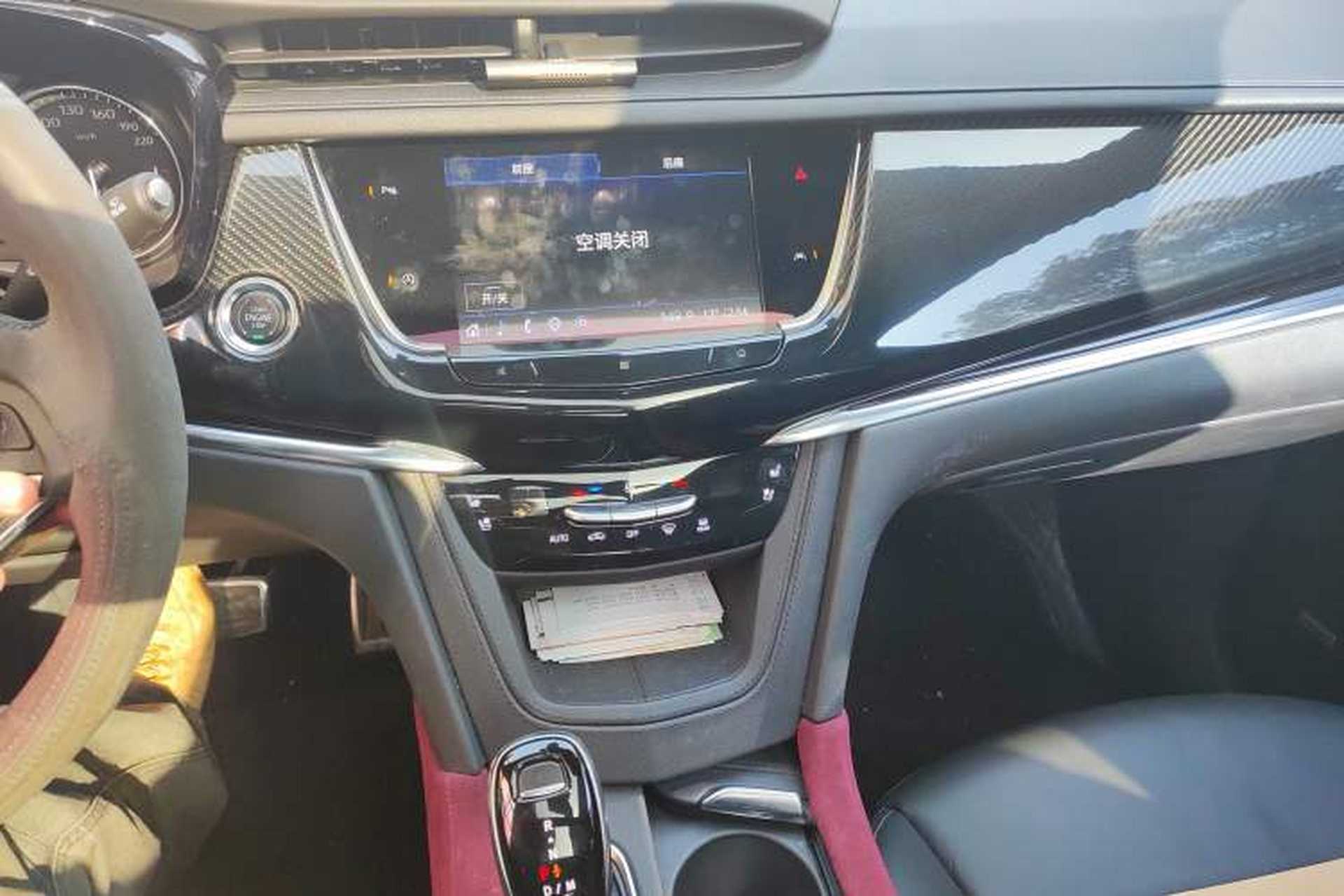 Used Cadillac XT6 2021 Revised Version 2.0T 6-Seater Four-Wheel Drive Premium Edition Audio And AC Panel