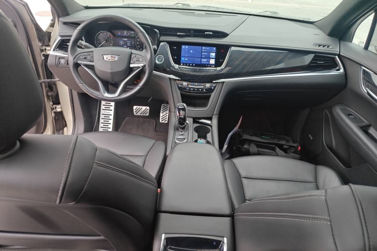 Used Cadillac XT6 2021 2.0T 7-Seater Four-Wheel Drive Luxury Version Center Console