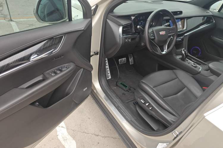Used Cadillac XT6 2021 2.0T 7-Seater Four-Wheel Drive Luxury Version Driver Seat