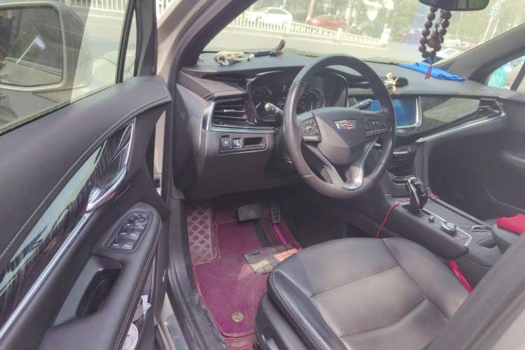 Used Cadillac XT6 2021 2.0T Six-Seater Four-Wheel-Drive Luxury Version Driver Seat