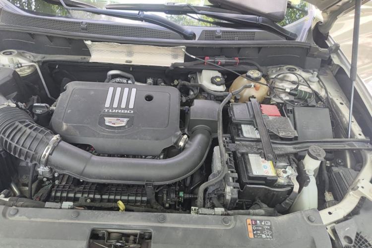 Used Cadillac XT6 2021 2.0T Six-Seater Four-Wheel-Drive Platinum Edition Engine Bay