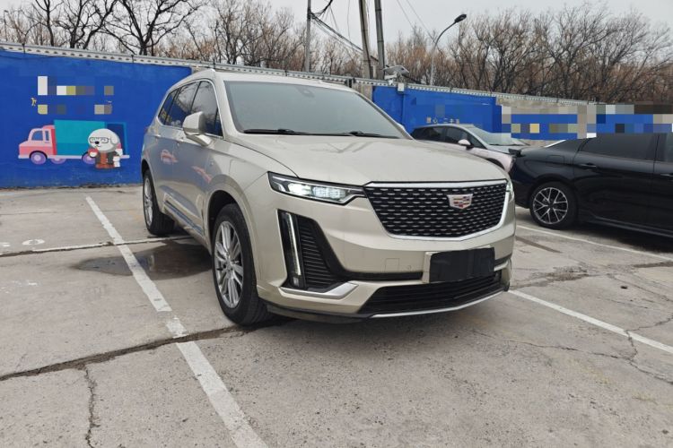 Used Cadillac XT6 2021 2.0T 7-Seater Four-Wheel Drive Luxury Version Front Right 45 Deg