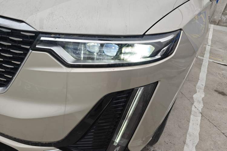 Used Cadillac XT6 2021 2.0T 7-Seater Four-Wheel Drive Luxury Version Left Front Headlight