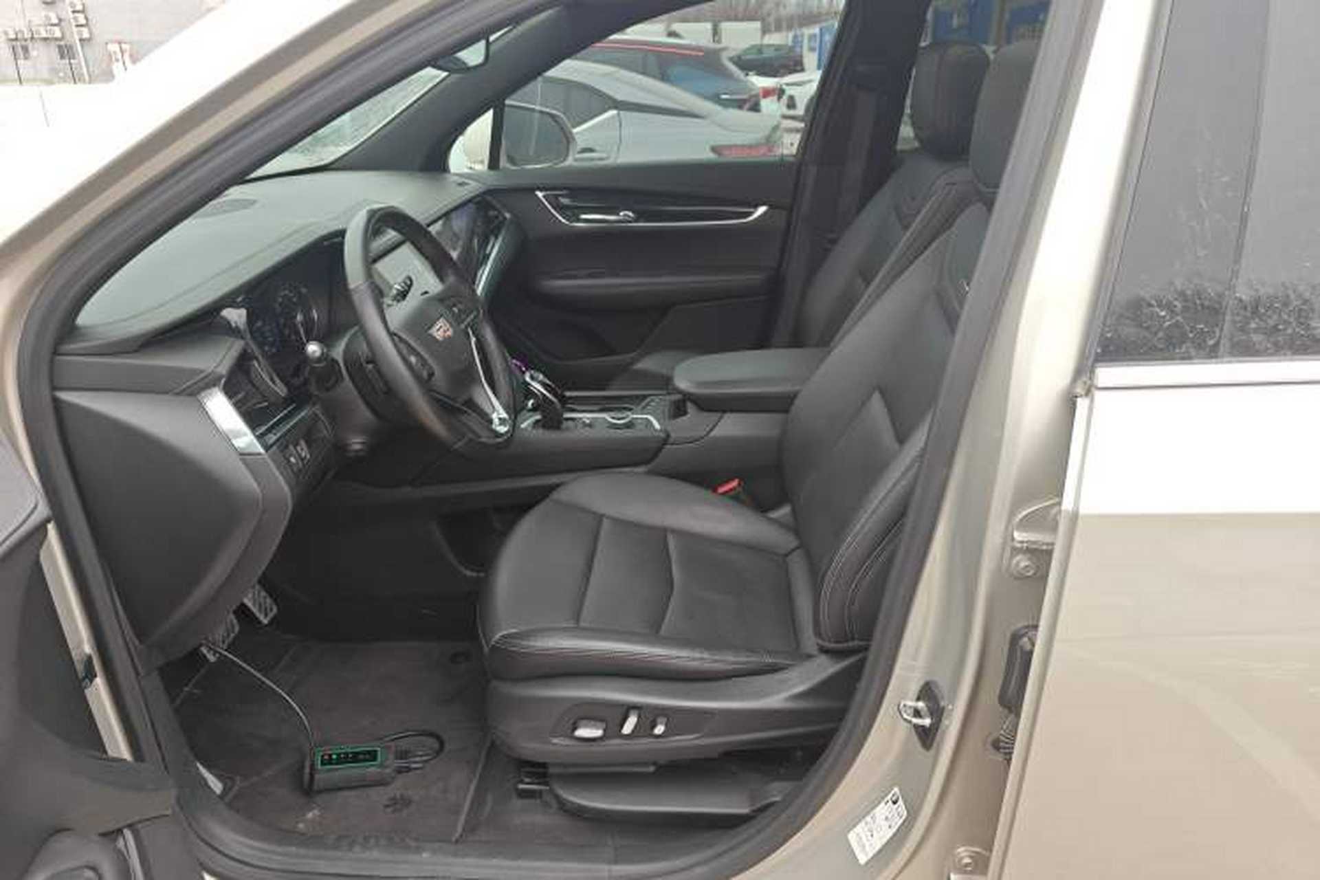 Used Cadillac XT6 2021 2.0T 7-Seater Four-Wheel Drive Luxury Version Left Front Seat