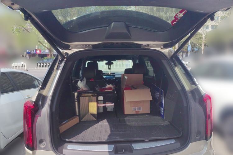 Used Cadillac XT6 2021 2.0T Six-Seater Four-Wheel-Drive Luxury Version Trunk
