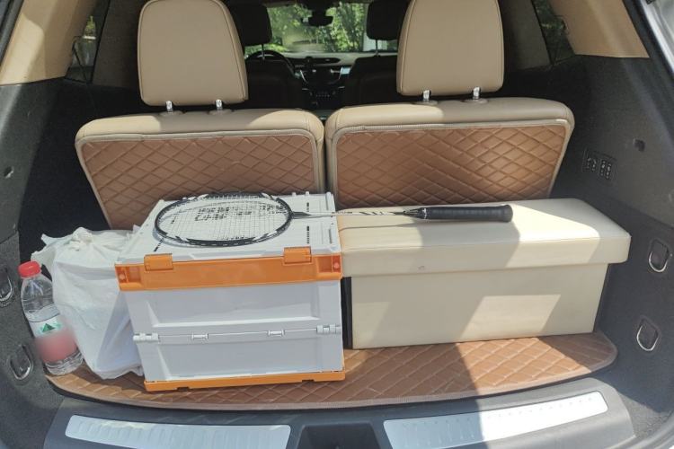 Used Cadillac XT6 2021 2.0T Six-Seater Four-Wheel-Drive Platinum Edition Trunk