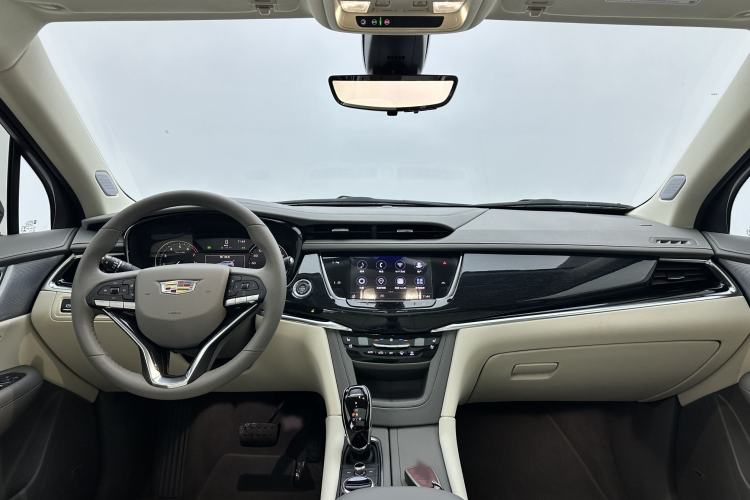 Used Cadillac XT6 2022 2.0T Six-Seater Four-Wheel Drive Luxury Version Audio And AC Panel