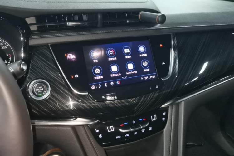 Used Cadillac XT6 2022 2.0T Six-Seater Four-Wheel Drive Luxury Version Audio And AC Panel