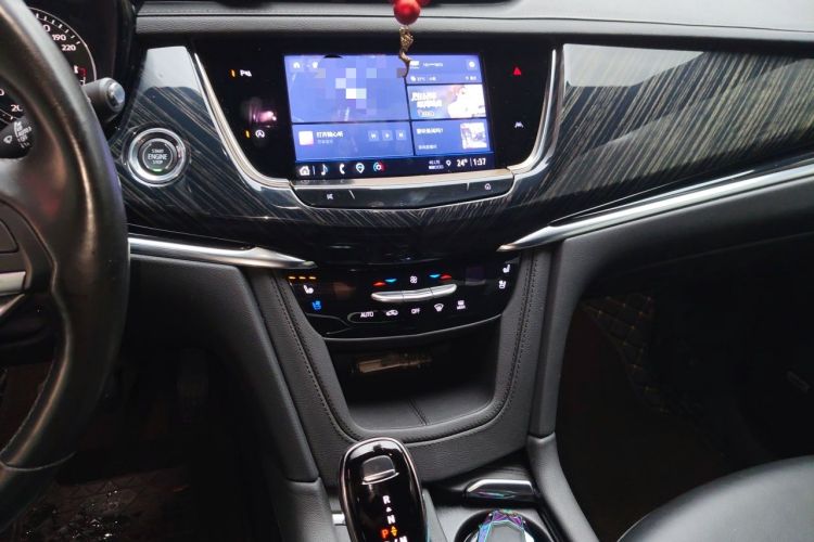 Used Cadillac XT6 2022 2.0T 7-Seater Four-Wheel Drive Luxury Version Audio And AC Panel