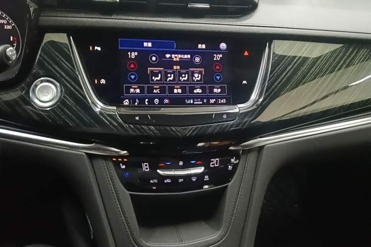 Used Cadillac XT6 2022 2.0T Six-Seater Four-Wheel Drive Luxury 120th Anniversary Limited Edition Audio And AC Panel