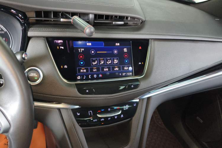 Used Cadillac XT6 2022 2.0T Six-Seater Four-Wheel-Drive Luxury Version Audio And AC Panel