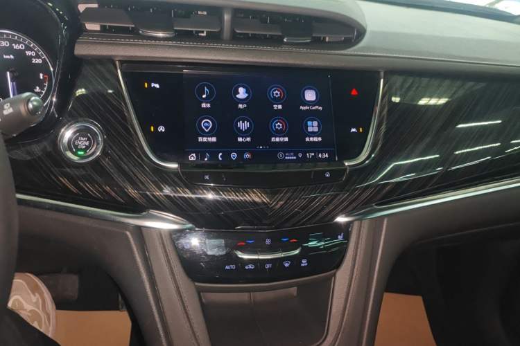 Used Cadillac XT6 2022 2.0T 7-Seater Two-Wheel Drive Luxury Version Audio And AC Panel