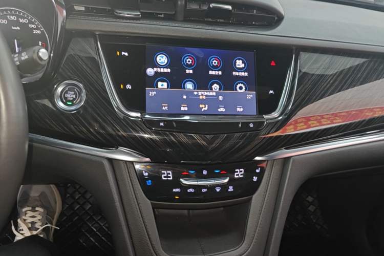 Used Cadillac XT6 2022 2.0T Six-Seater Four-Wheel Drive Luxury Version Audio And AC Panel