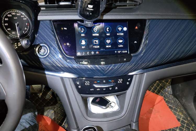 Used Cadillac XT6 2022 2.0T 7-Seater Four-Wheel-Drive Luxury Version Audio And AC Panel
