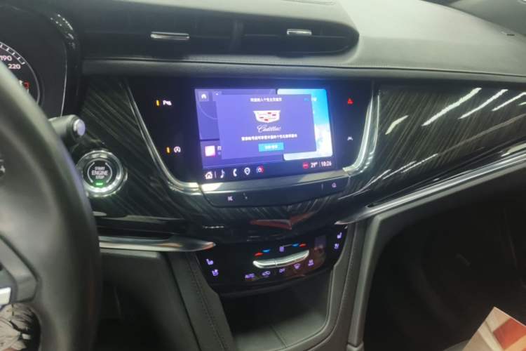 Used Cadillac XT6 2022 2.0T Six-Seater Four-Wheel Drive Luxury Version Audio And AC Panel