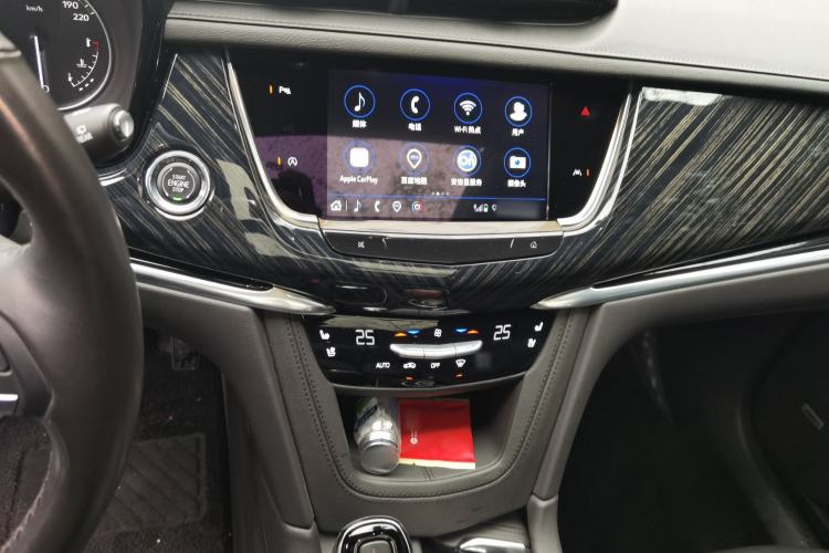 Used Cadillac XT6 2022 2.0T Six-Seater Four-Wheel Drive Luxury Version Audio And AC Panel