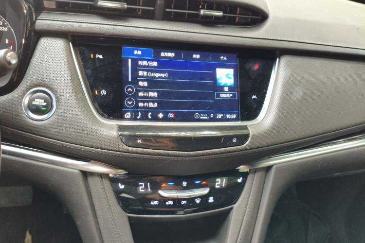 Used Cadillac XT6 2022 2.0T Six-Seater Four-Wheel-Drive Luxury Version Audio And AC Panel