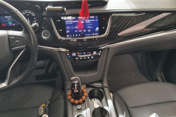Used Cadillac XT6 2022 2.0T 7-Seater Four-Wheel Drive Luxury Standard Edition Audio And AC Panel