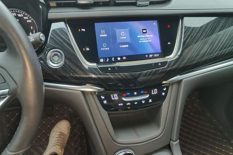 Used Cadillac XT6 2022 2.0T Six-Seater Four-Wheel Drive Luxury Version Audio And AC Panel