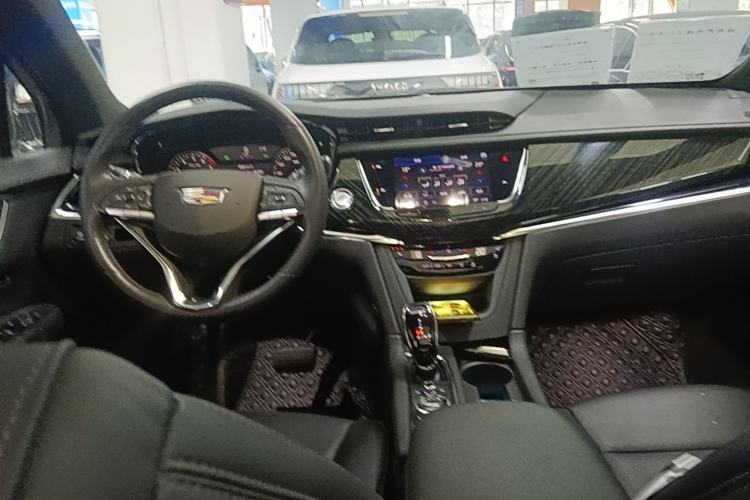 Used Cadillac XT6 2022 2.0T Six-Seater Four-Wheel Drive Luxury 120th Anniversary Limited Edition Center Console