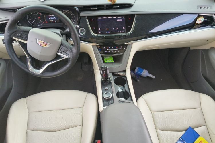 Used Cadillac XT6 2022 2.0T Six-Seater Four-Wheel Drive Luxury Version Center Console