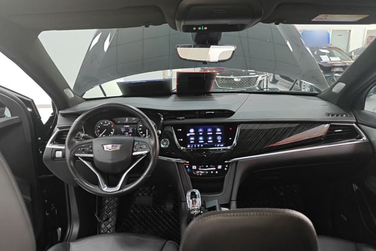 Used Cadillac XT6 2022 2.0T Six-Seater Four-Wheel Drive Luxury Version Center Console